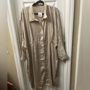 Silky button-up tunic